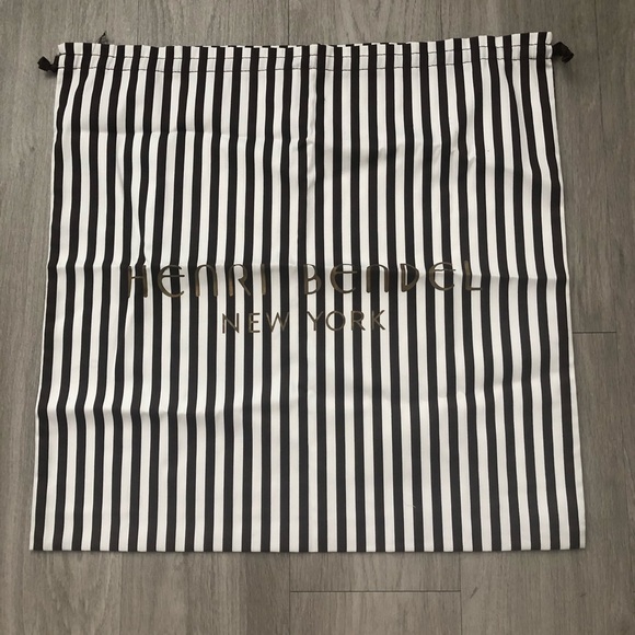 henri bendel Accessories - Henri Bendel large dust bag